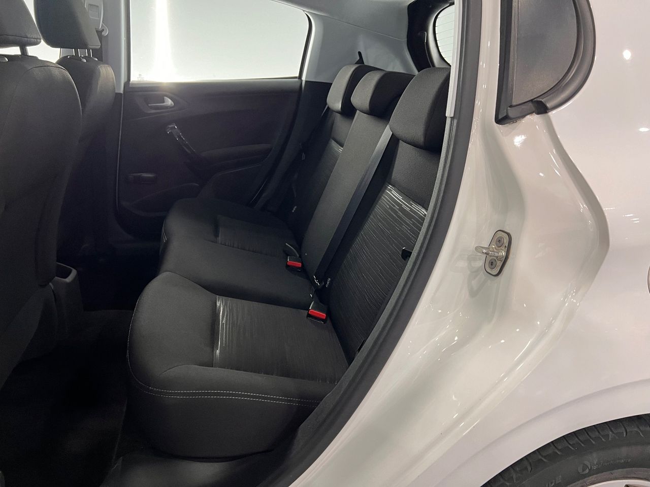 Imagen 66 del Peugeot 208 en Auto Select Edition, Palafrugell