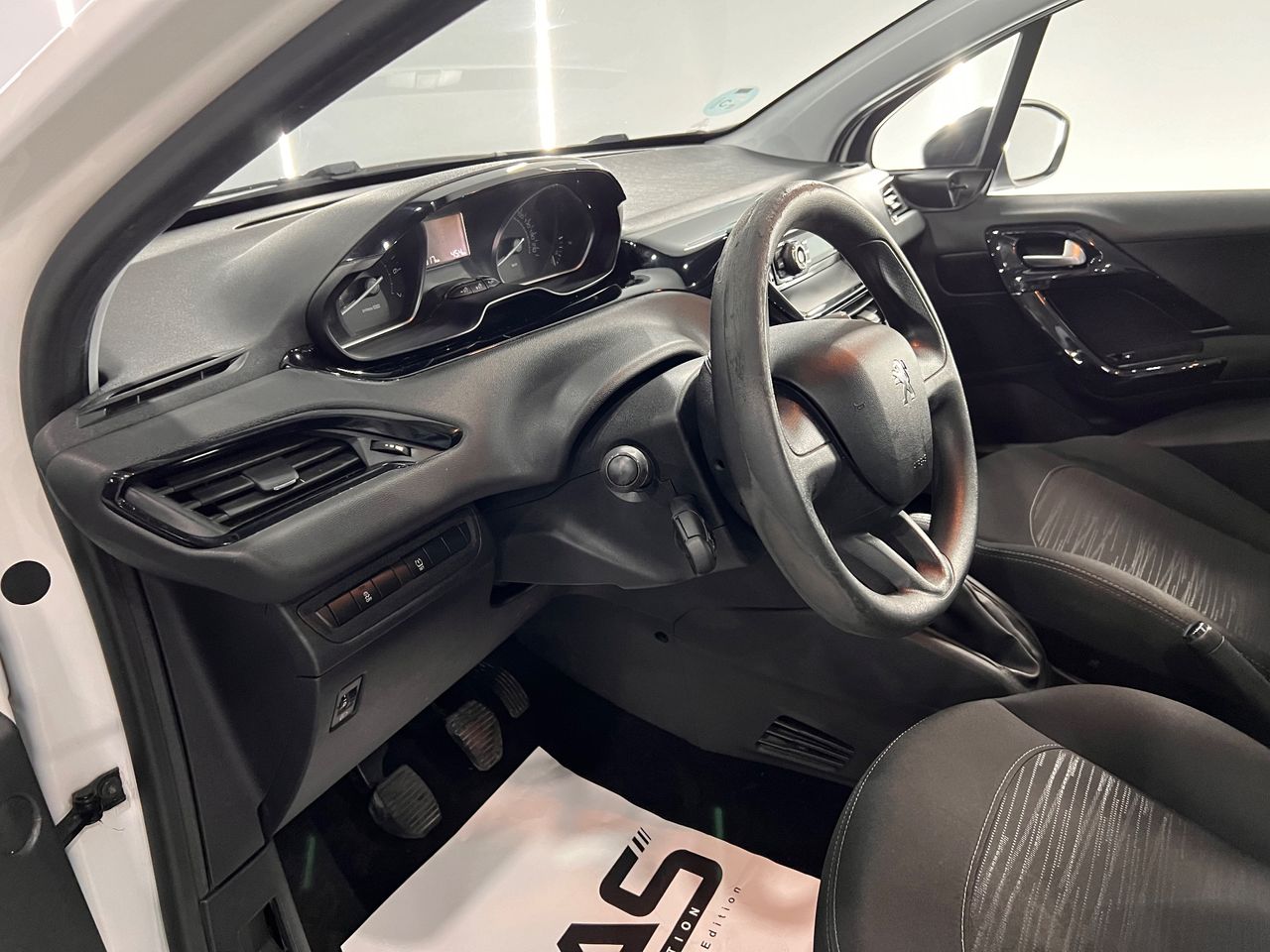 Imagen 69 del Peugeot 208 en Auto Select Edition, Palafrugell