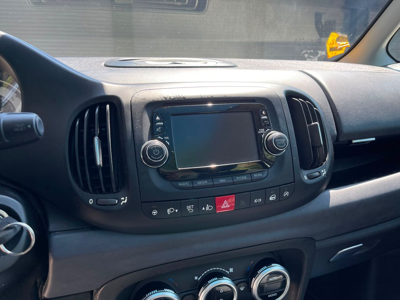 Imagen 34 del Fiat 500L en Auto Select Edition, Figueres