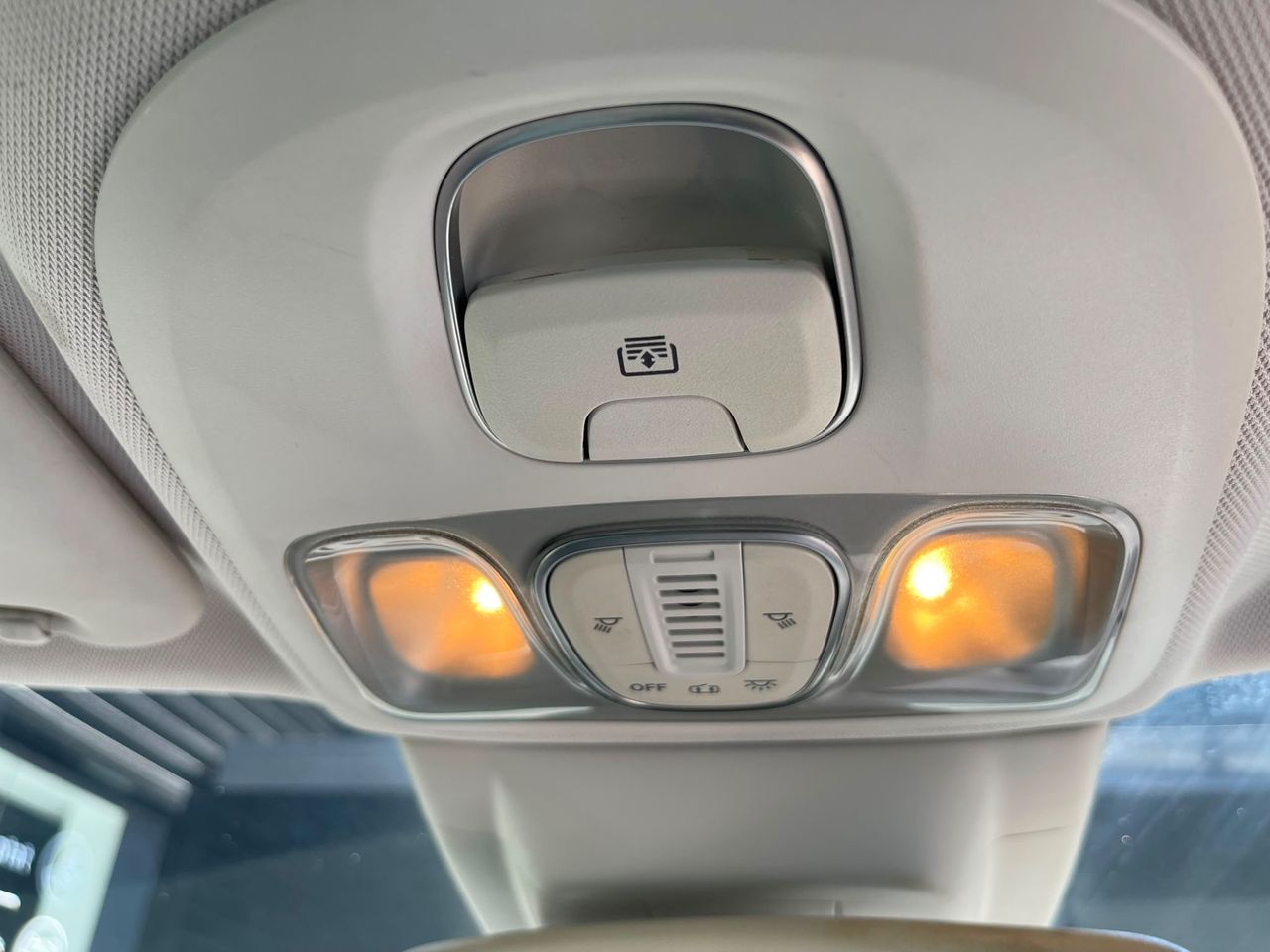 Imagen 46 del Fiat 500L en Auto Select Edition, Figueres