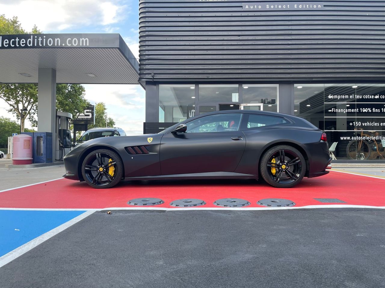 Imagen 7 del Ferrari GTC4 en Auto Select Edition, Figueres