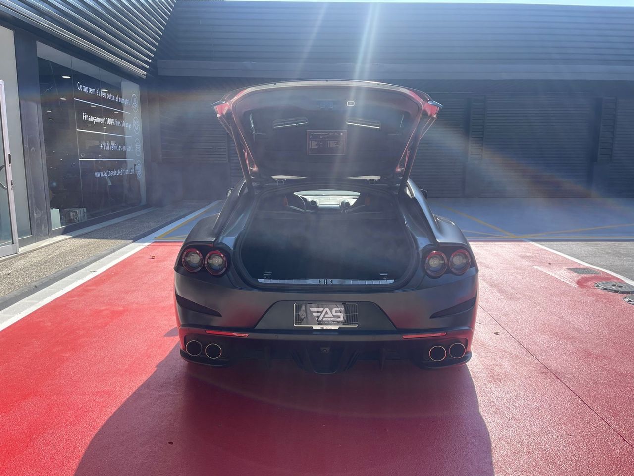Imagen 18 del Ferrari GTC4 en Auto Select Edition, Figueres