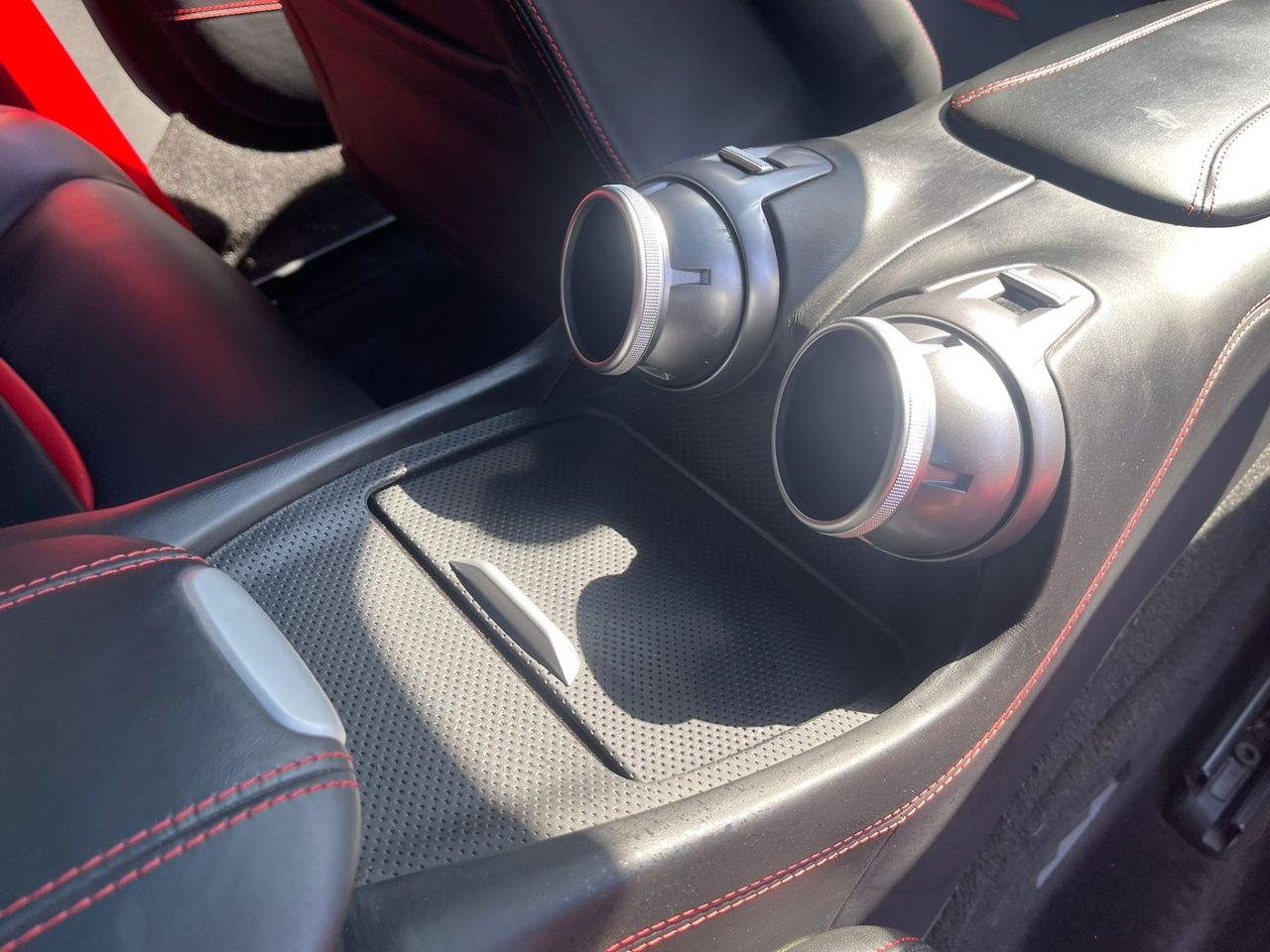 Imagen 30 del Ferrari GTC4 en Auto Select Edition, Figueres