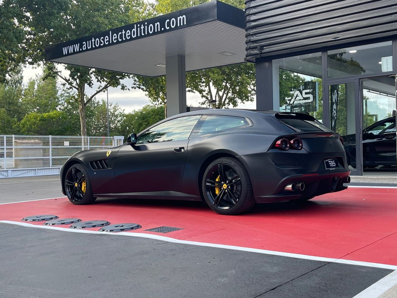Imagen 4 del Ferrari GTC4 en Auto Select Edition, Figueres