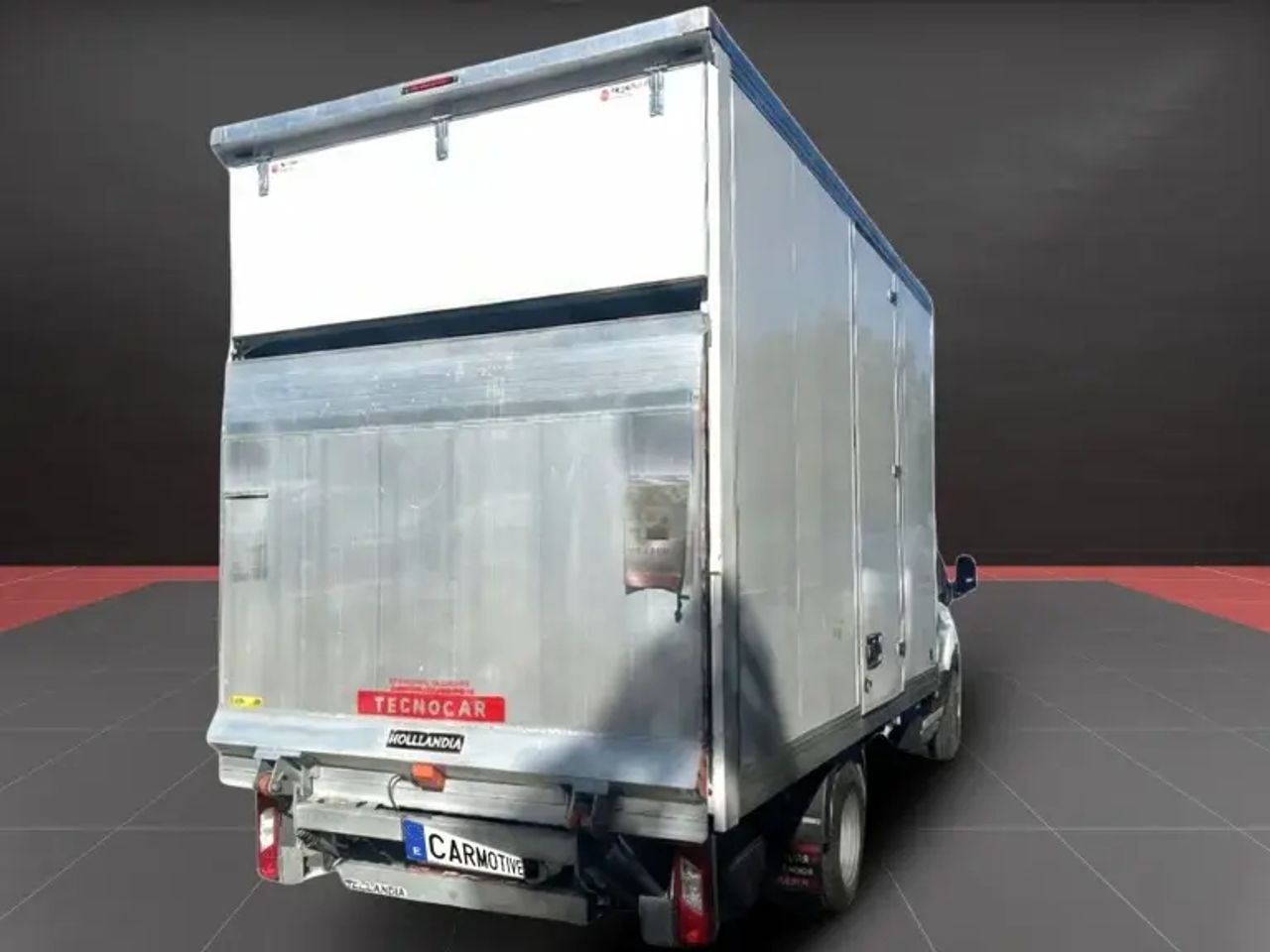 Ford Transit Carrozado L4 Con Trampilla y Puerta lateral130 CV TREND