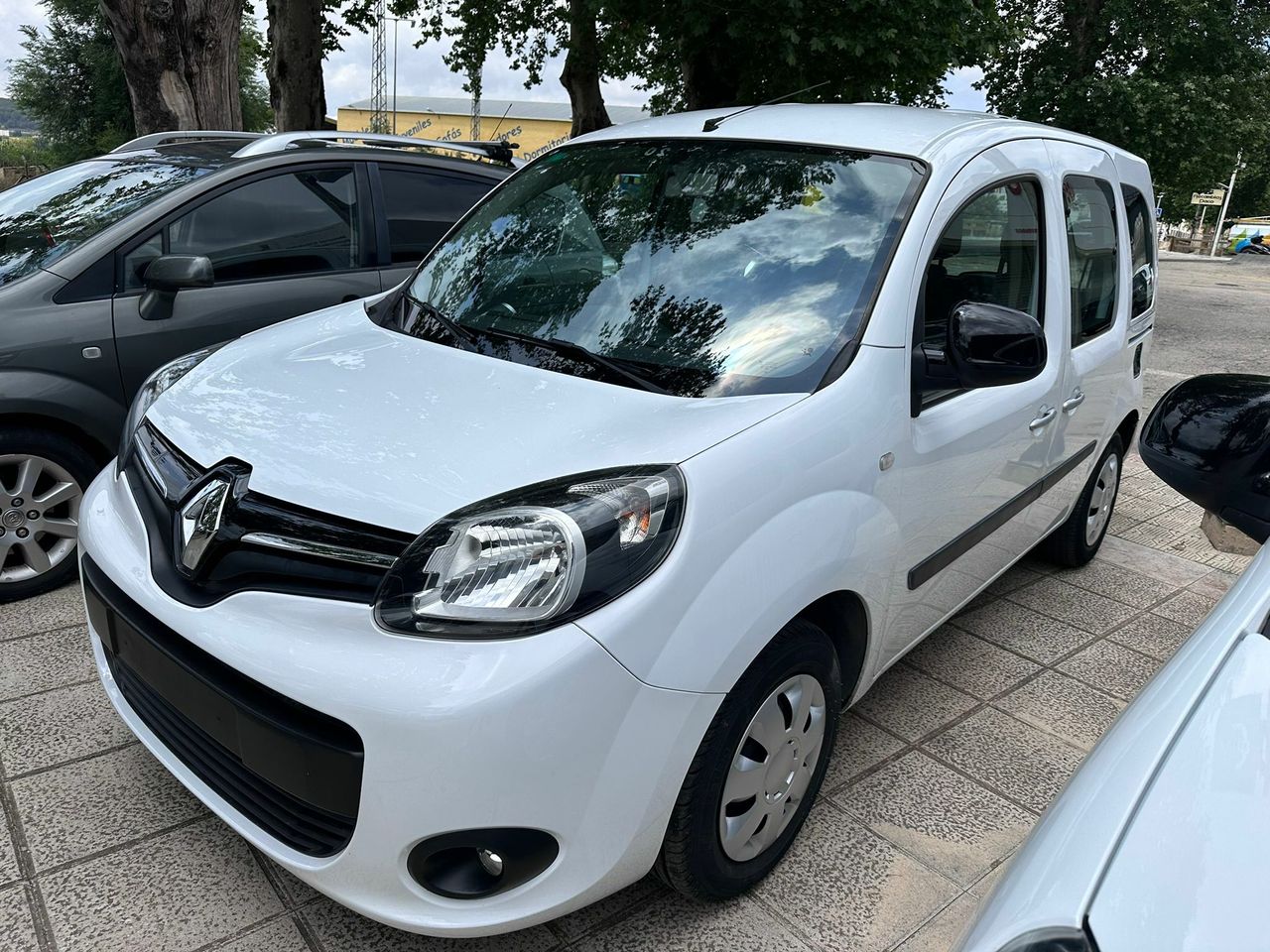 Foto renault kangoo combi 2015 /