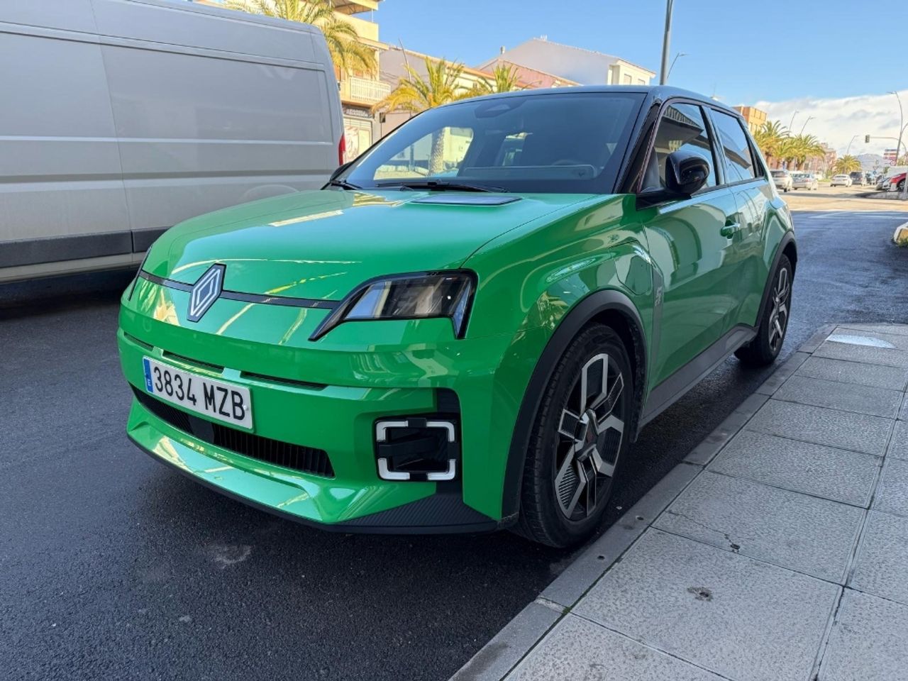 Foto renault 5 e-tech 2025 /