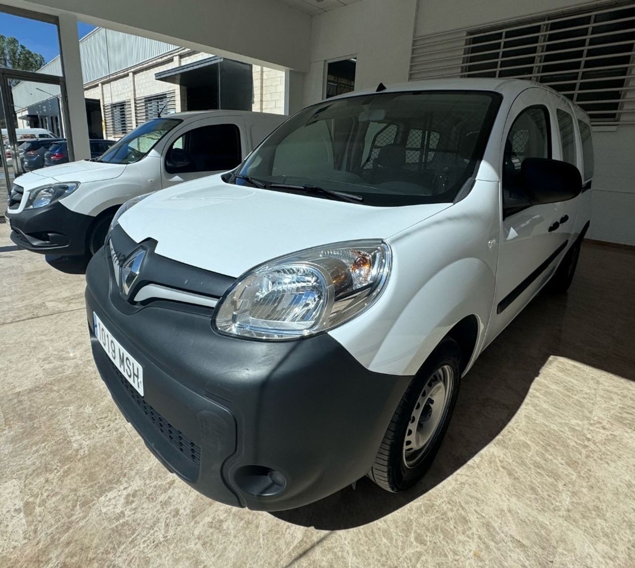 Foto renault kangoo 2022 /