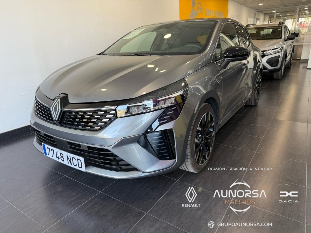 renault clio 2025 /