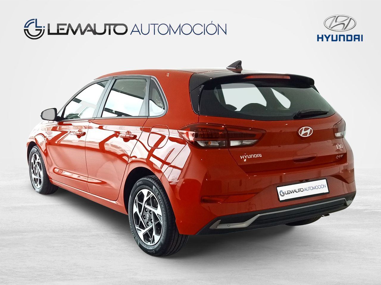 hyundai i30 2025 / foto grande (3)