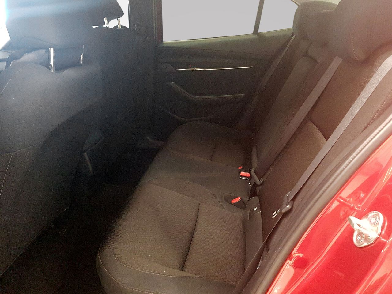 Mazda 3 1.8 SKYACTIV-D EVOLUTION - Foto 2