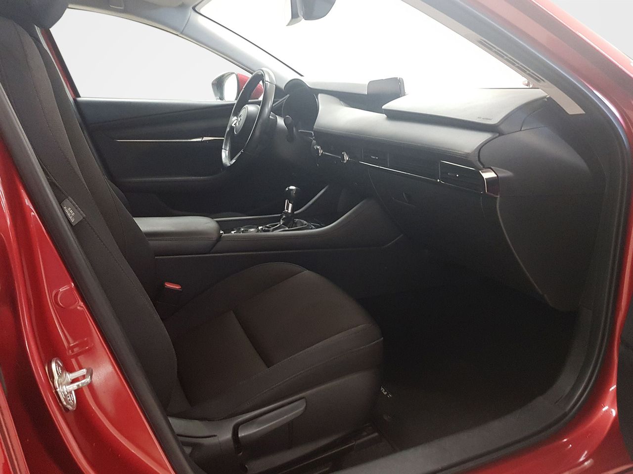 Mazda 3 1.8 SKYACTIV-D EVOLUTION - Foto 2