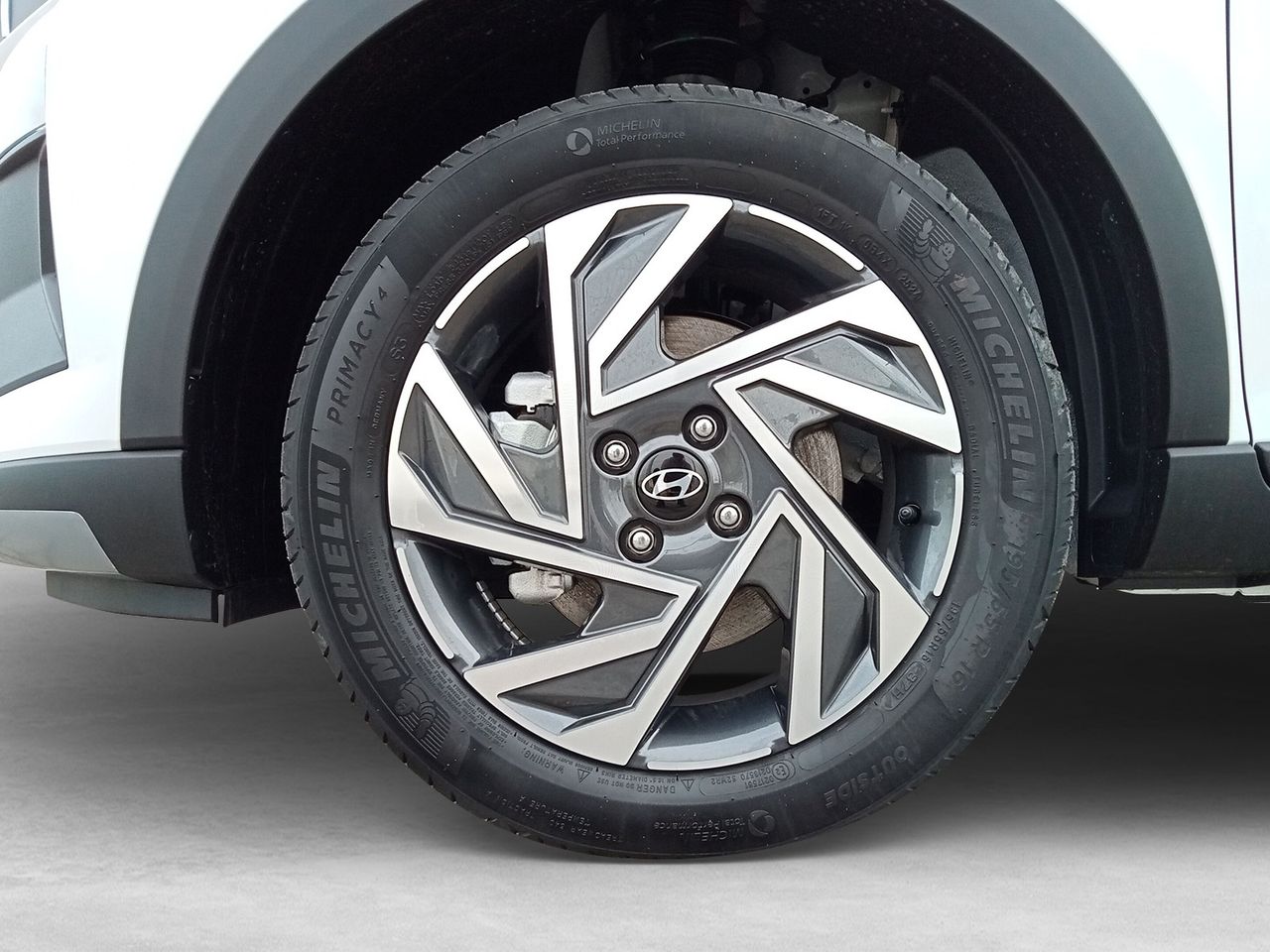 Hyundai Bayon 1.0 TGDI 74kW (100CV) 48V Maxx - Foto 2