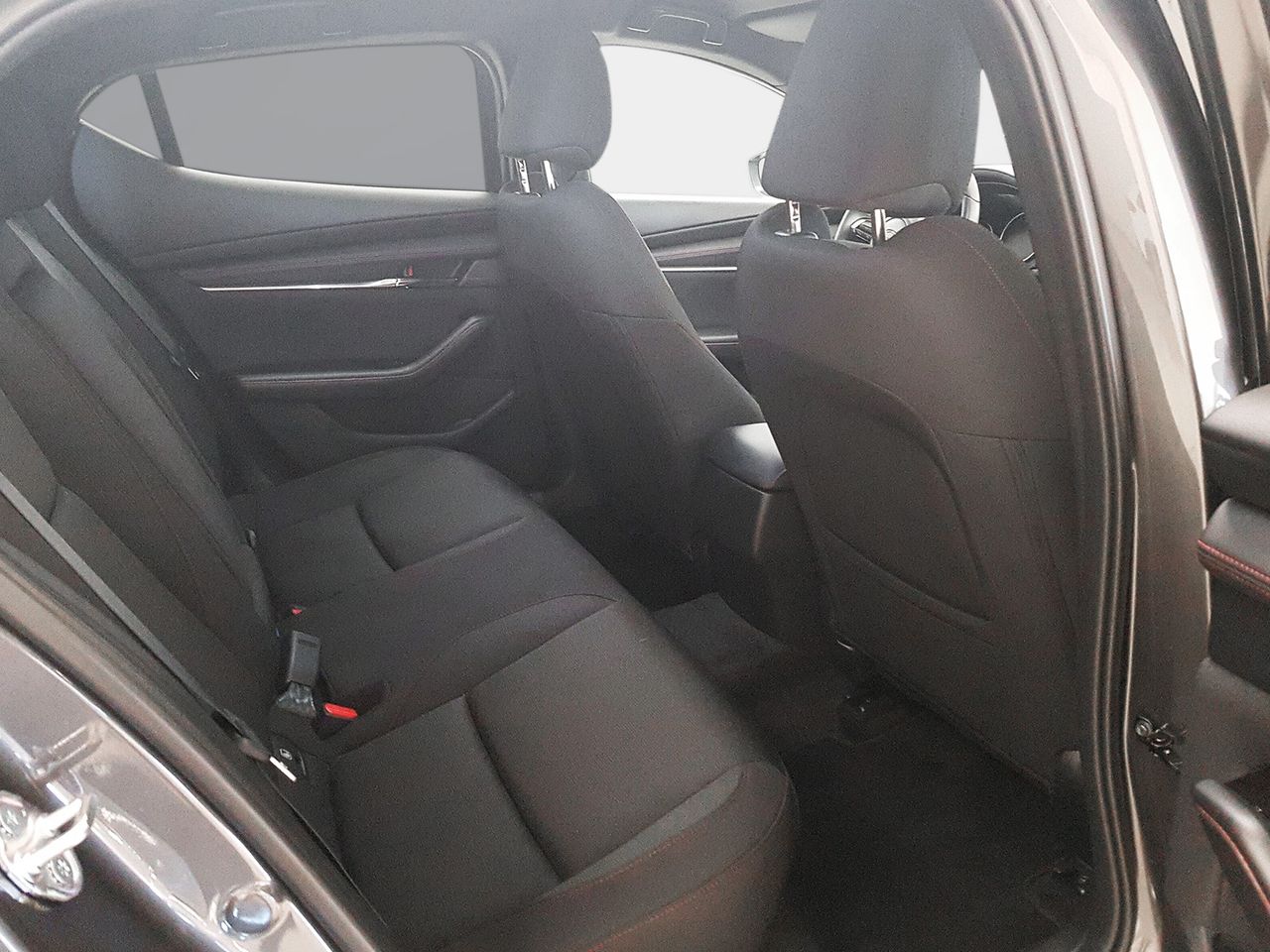 Mazda 3 2.0L E-SKY X MHEV 137kW 6AT Homura - Foto 2