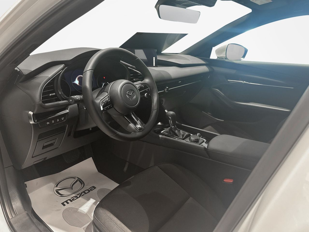 Mazda 3 2.5L E-SKY G MHEV 103kW Centre-line - Foto 2