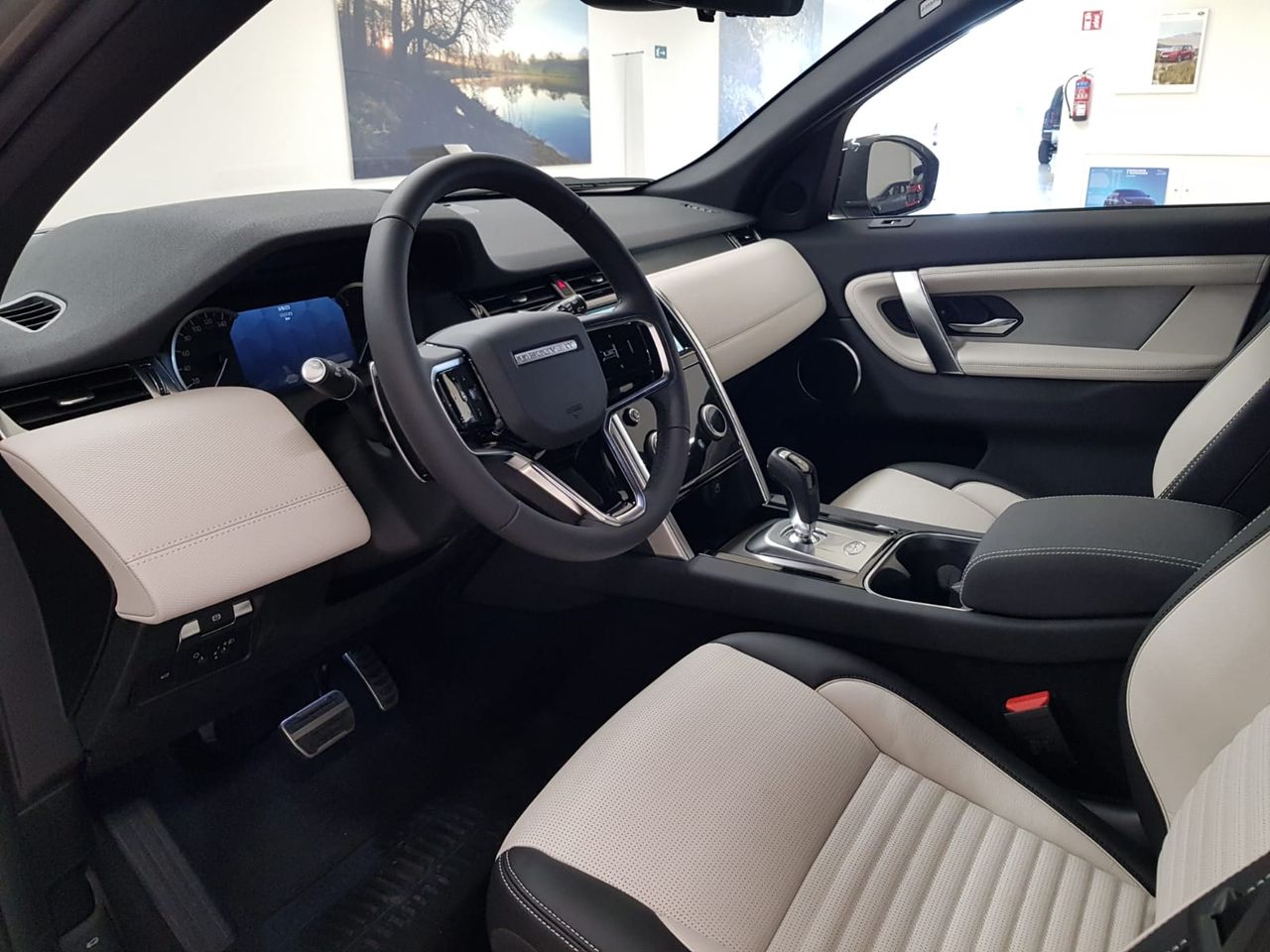 Land-Rover Discovery Sport 2.0D TD4 120kW AWD Auto MHEV Dynamic SE - Foto 2