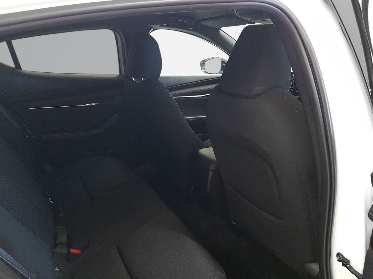 Mazda 3 2.0 e-SKYACTIV-G 90KW HOMURA - Foto 2