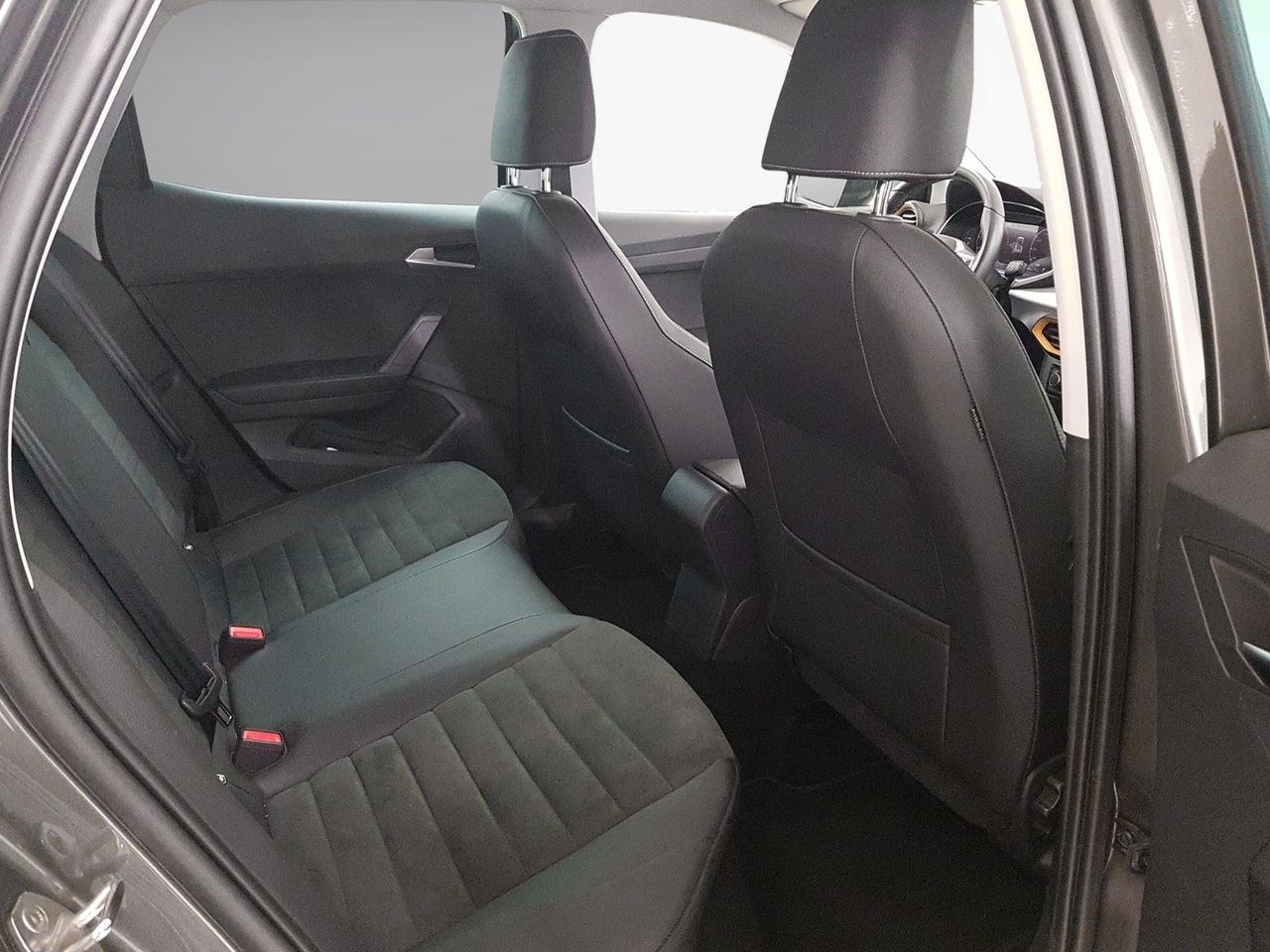 Seat Arona 1.0 Style XL 110CV Manual 6 vel. - Foto 2