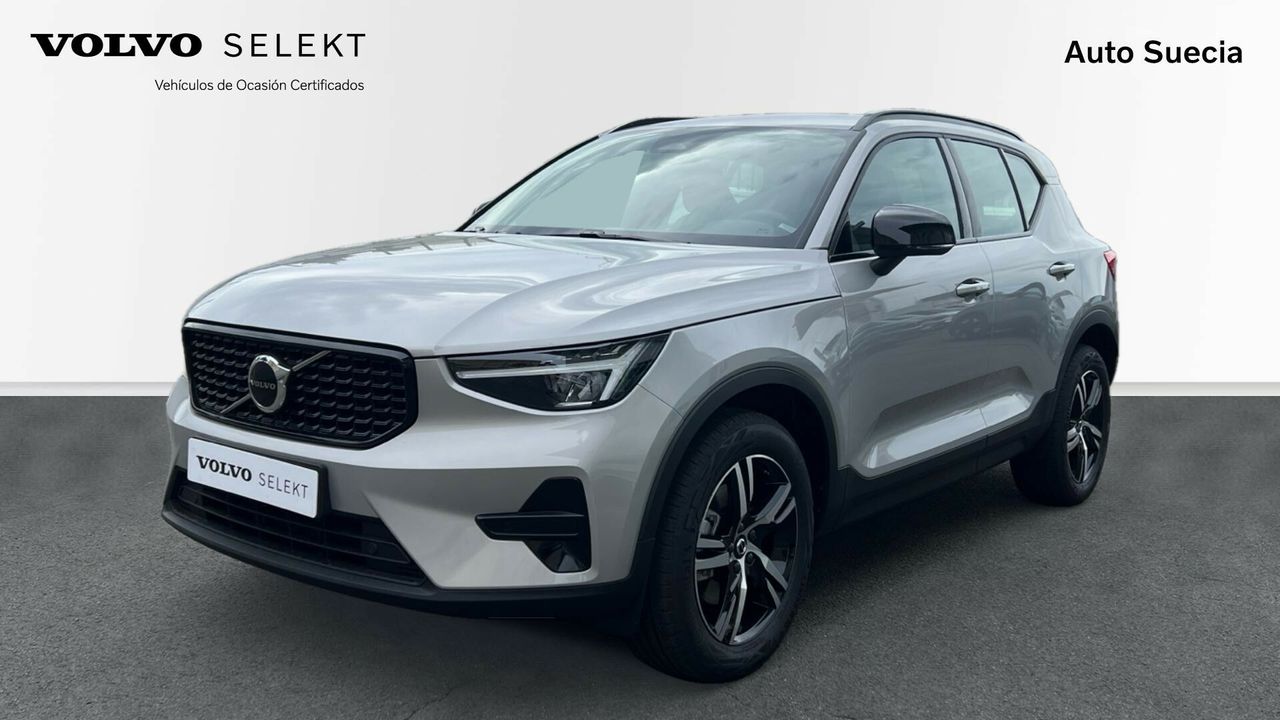 volvo xc40 2024 /