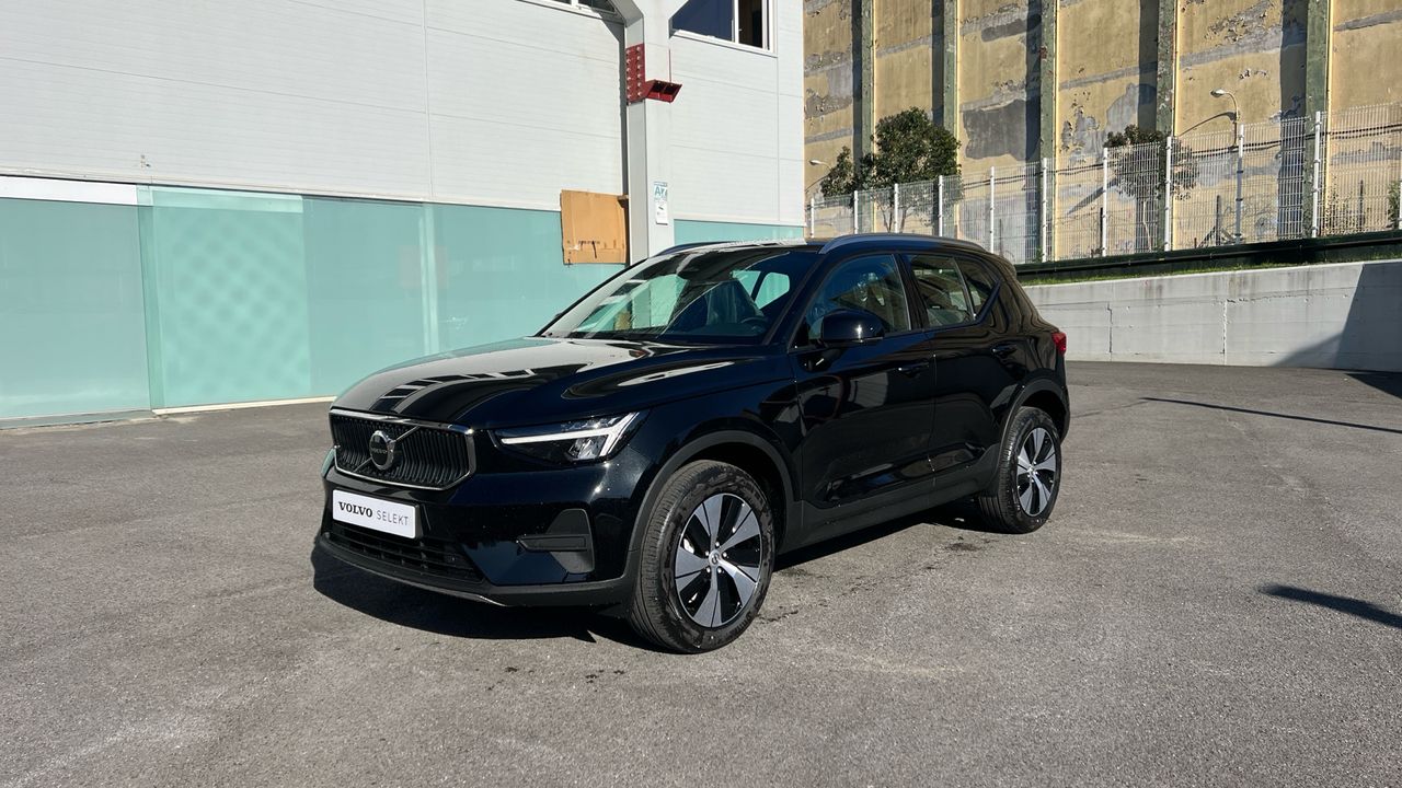 volvo xc40 2024 /