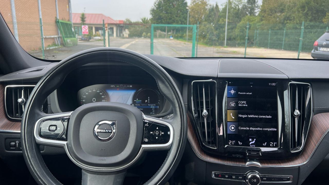 Volvo XC60 todoterreno 2.0 T6 RECHARGE INSCRIPTION AUTO 4WD  - foto 11