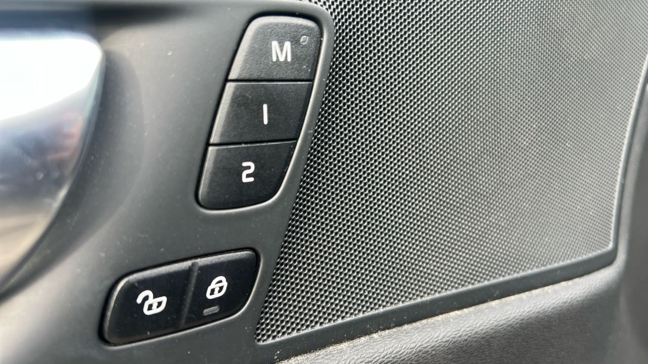 Volvo XC60 todoterreno 2.0 T6 RECHARGE INSCRIPTION AUTO 4WD  - foto 15