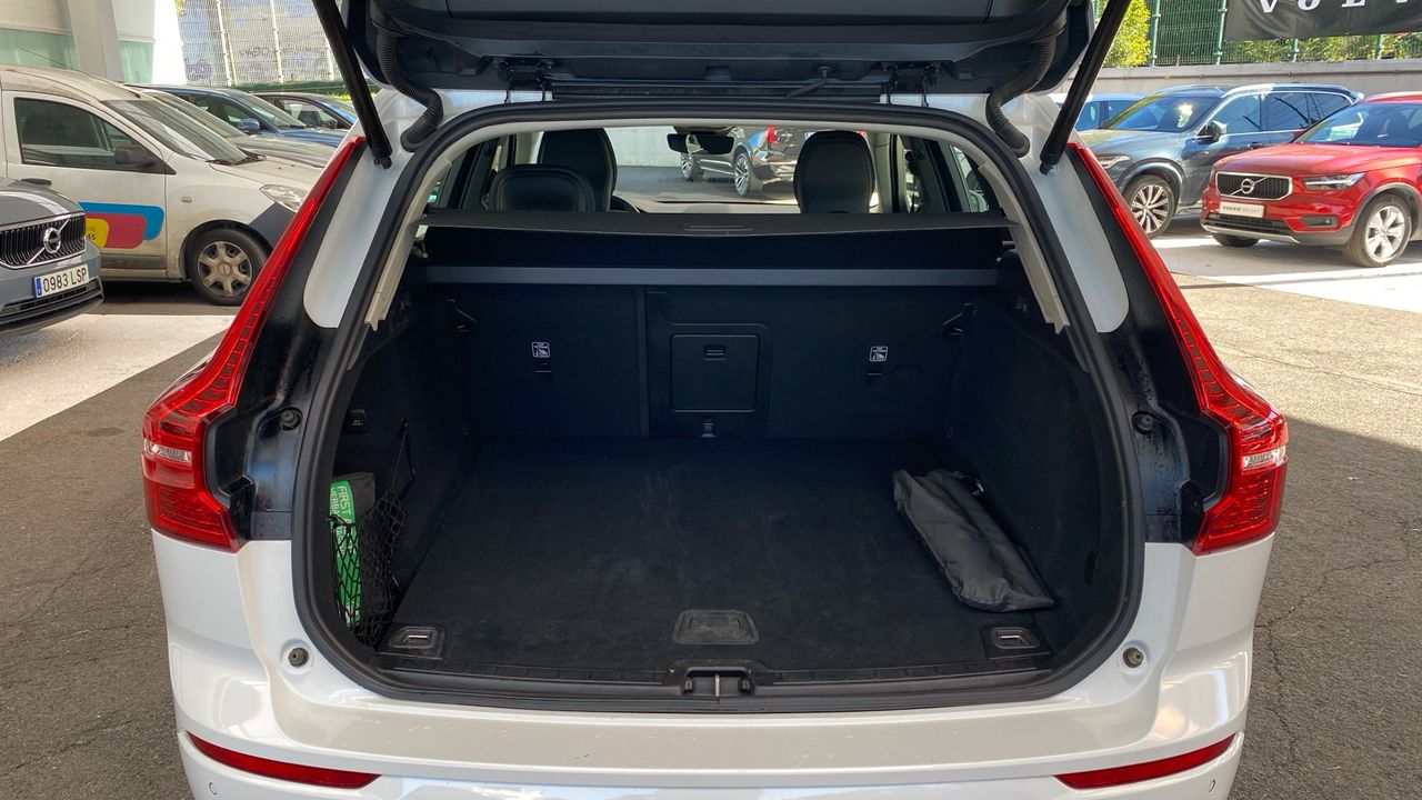 Volvo XC60 todoterreno 2.0 B4 D CORE AUTO 5P - foto 14