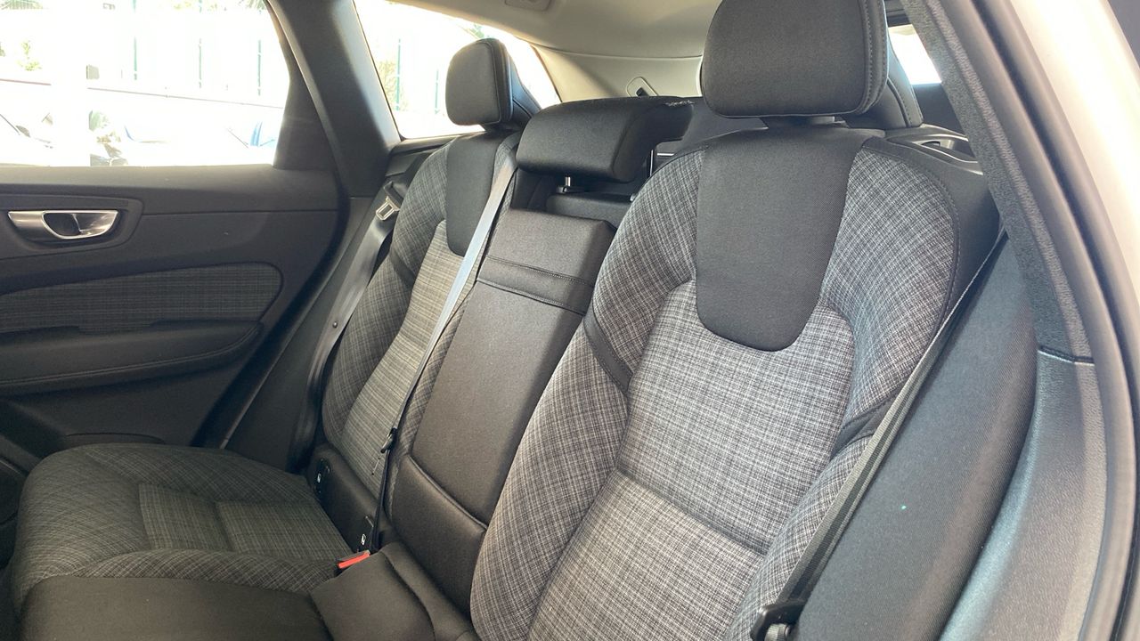 Volvo XC60 todoterreno 2.0 B4 D CORE AUTO 5P - foto 7
