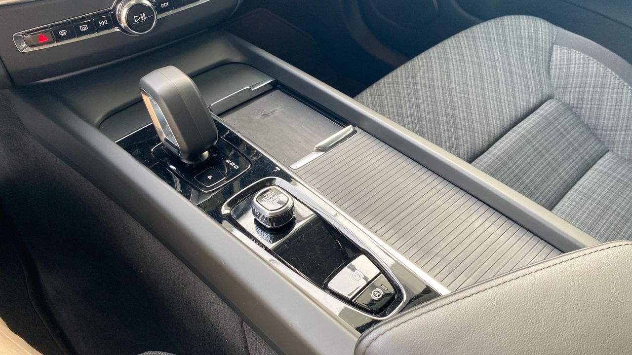 Volvo XC60 todoterreno 2.0 B4 D CORE AUTO 5P - foto 19