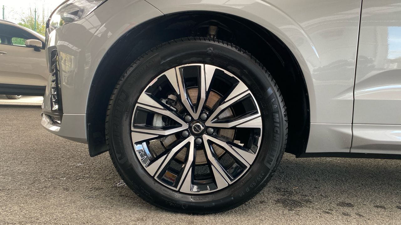 Volvo XC60 2.0 B5 PLUS DARK AT 4WD 5P - foto 10