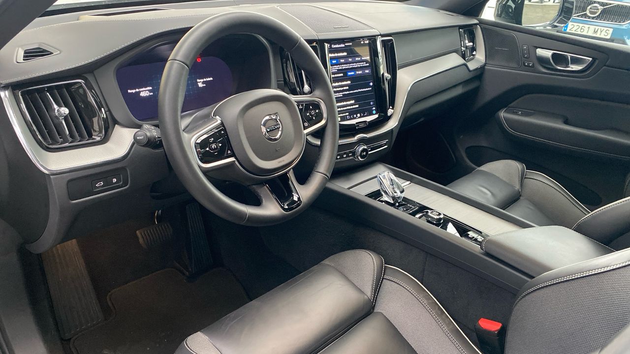 Volvo XC60 2.0 T6 RECHARGE ULTIMATE DARK AUTO 4WD 5P - foto 5