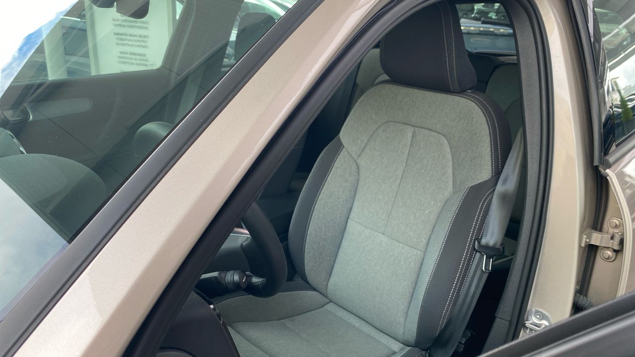 Volvo XC40 todoterreno 2.0 B3 CORE AUTO 5P - foto 7