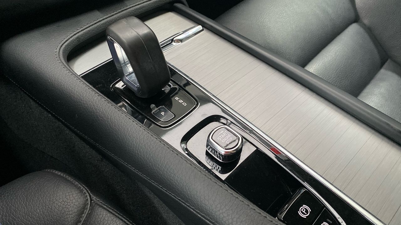 Volvo XC90 2.0 B5 D MOMENTUM PRO AWD AUTO 5P 7 PLAZAS - foto 20