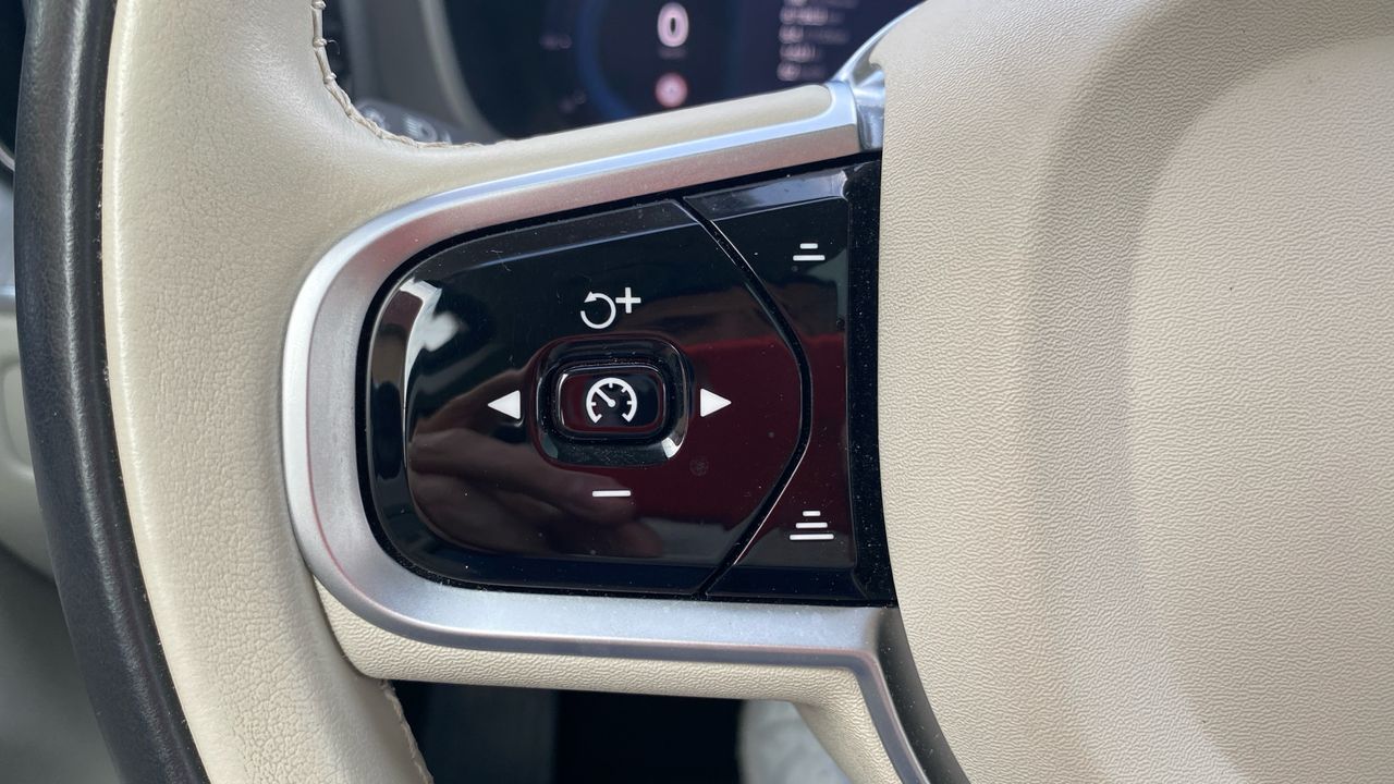 Volvo XC60 2.0 T6 RECHARGE PLUS DARK AUTO 4WD 5P - foto 19