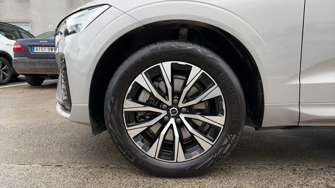 Volvo XC60 2.0 B4 D PLUS DARK AUTO 4WD 5P - foto 10