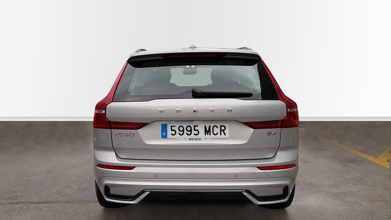 Volvo XC60 2.0 B4 D PLUS DARK AUTO 4WD 5P - foto 8