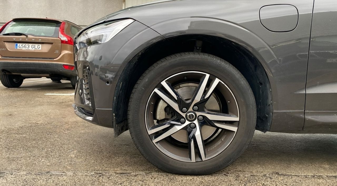 Volvo XC60 2.0 T6 RECHARGE R-DESIGN AUTO 4WD 5P - foto 7