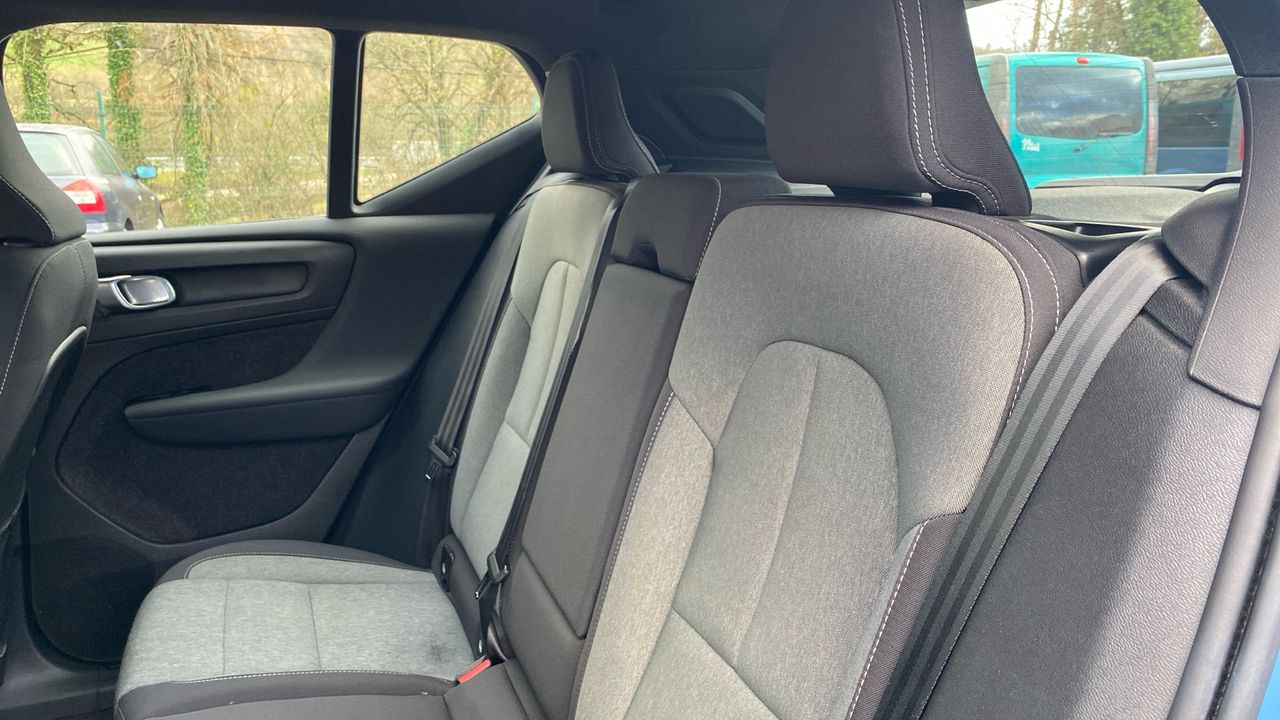 Volvo XC40 2.0 B3 PLUS DARK AUTO 5P - foto 7