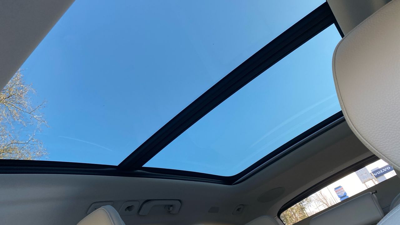 Volvo XC60 2.0 T6 RECHARGE ULTIMATE BRIGHT AUTO 4WD 5P - foto 22