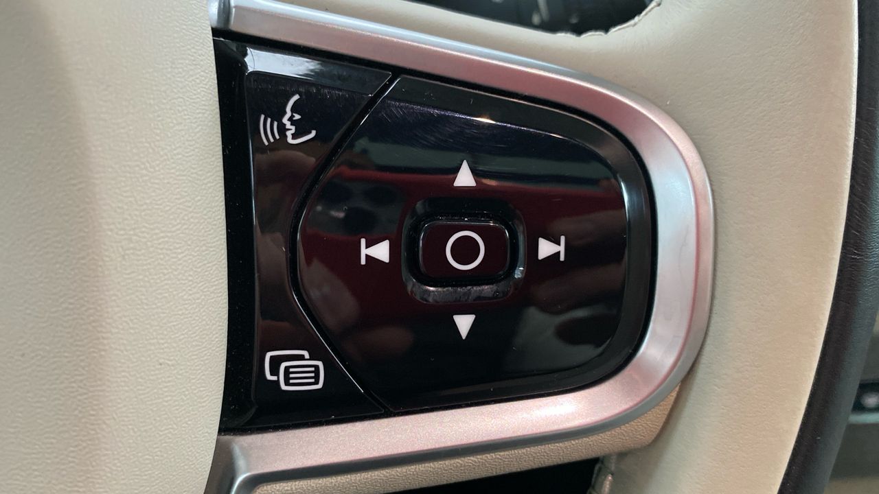 Volvo XC90 2.0 B5 D INSCRIPTION AWD AUTO 5P 7 PLAZAS - foto 19