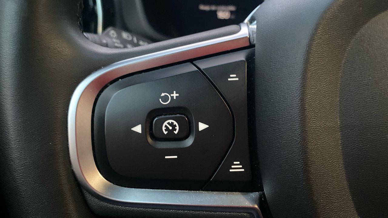 Volvo XC60 2.0 B4 D CORE AUTO 5P - foto 18