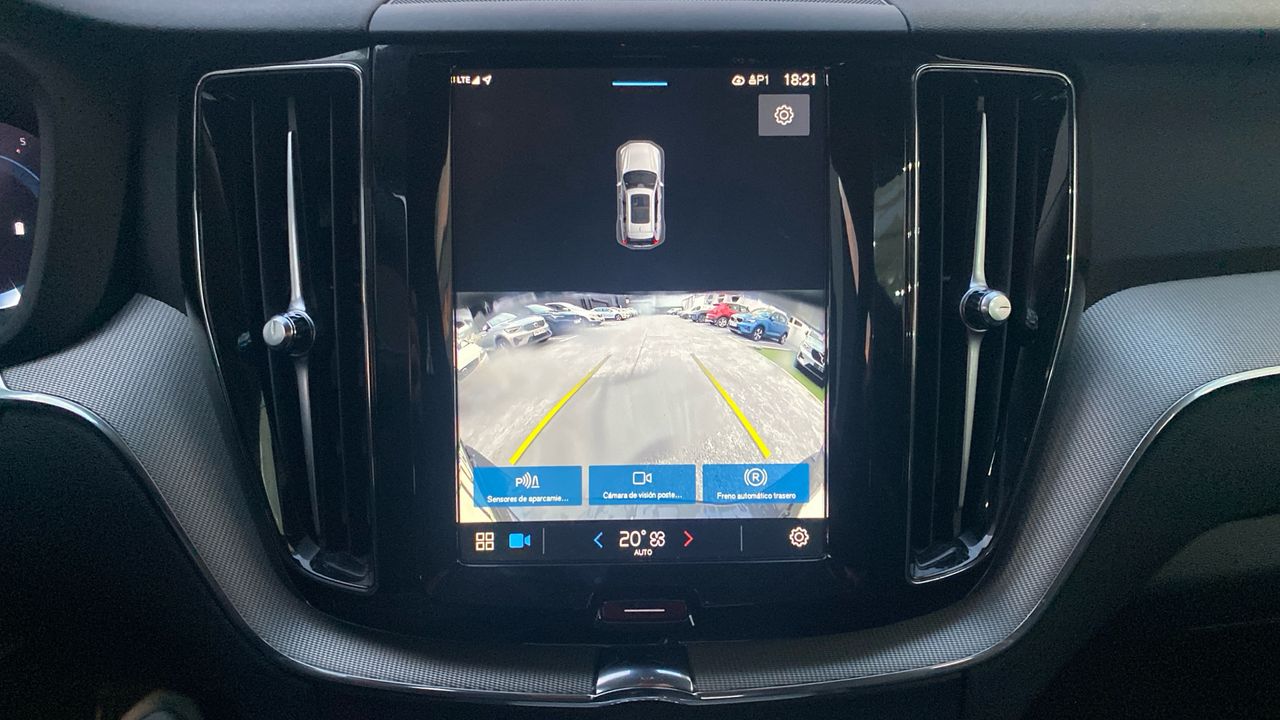 Volvo XC60 2.0 B4 D CORE AUTO 5P - foto 17