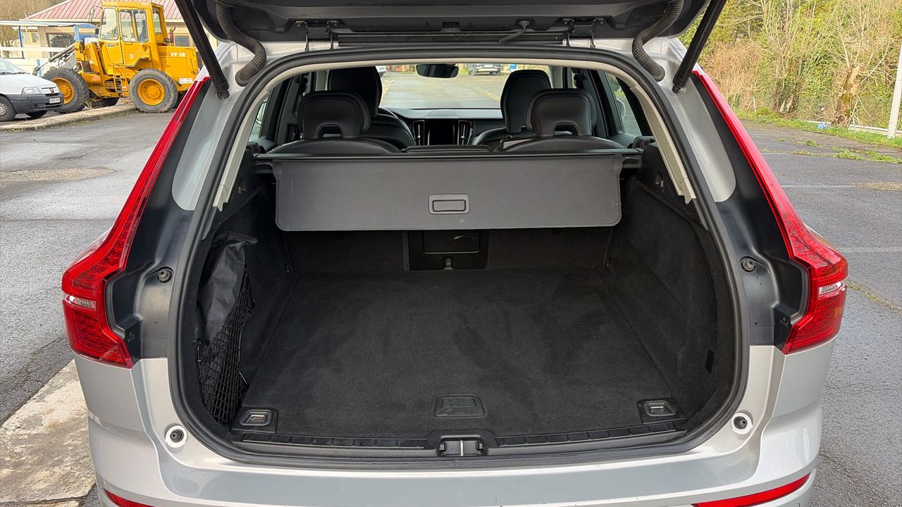 Volvo XC60 2.0 B4 D CORE AUTO 5P - foto 14