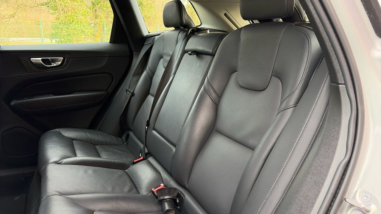 Volvo XC60 2.0 B4 D CORE AUTO 5P - foto 7