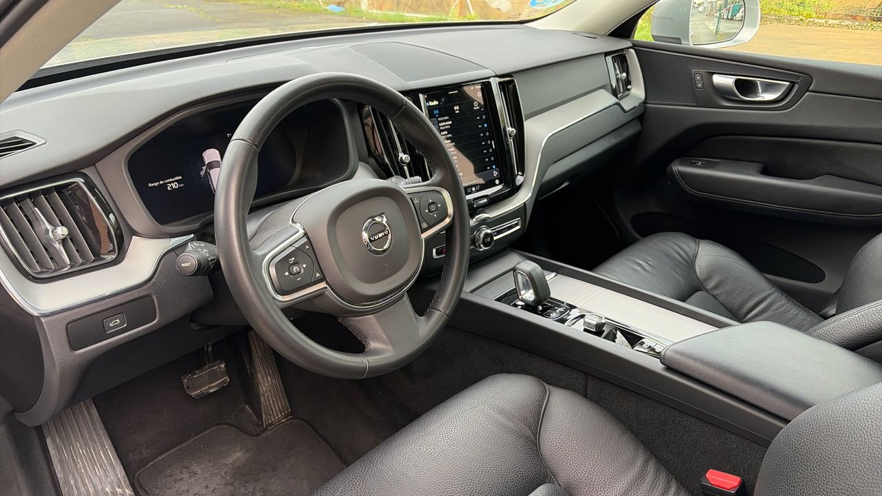 Volvo XC60 2.0 B4 D CORE AUTO 5P - foto 5