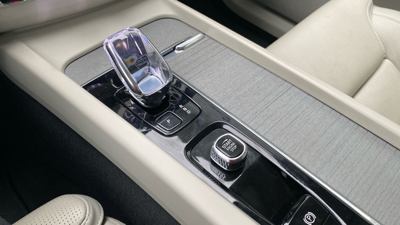 Volvo XC60 2.0 T6 RECHARGE ULTIMATE BRIGHT AUTO 4WD 5P - foto 22