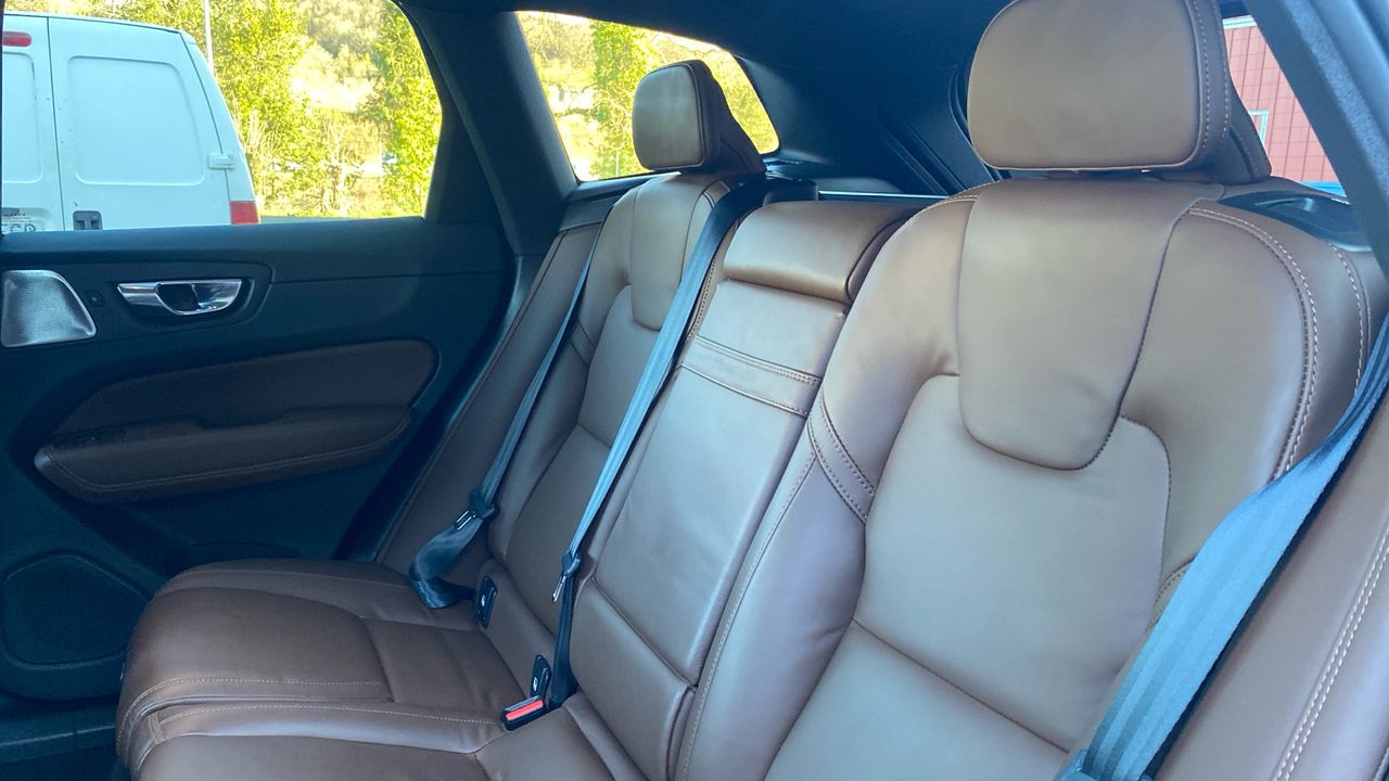 Volvo XC60 2.0 T6 RECHARGE INSCRIPTION AUTO 4WD 5P - foto 7