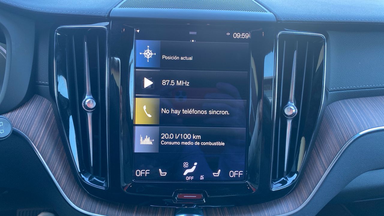 Volvo XC60 2.0 T6 RECHARGE INSCRIPTION AUTO 4WD 5P - foto 13