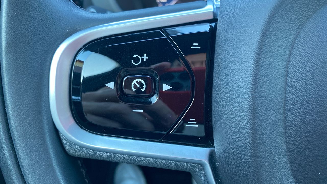 Volvo XC60 2.0 T6 RECHARGE INSCRIPTION AUTO 4WD 5P - foto 17