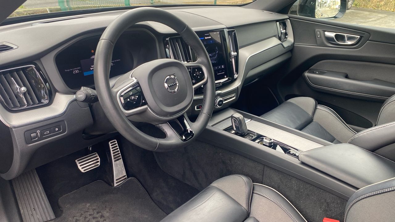 Volvo XC60 2.0 T6 RECHARGE R-DESIGN AUTO 4WD 5P - foto 5